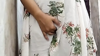 Une Femme Indienne Amateur Profite De La Masturbation Anale Dans Une Vidéo Maison