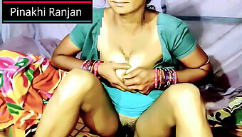 Desi Dorp Tante'S Van Achteren Chudai Onthuld In Hindi Video