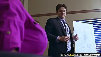 Brazzers: Executive Priya Price dan Preston Parker terlibat dalam seks kantor yang panas