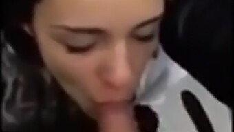 Aufzug Blowjob Der Amateurin